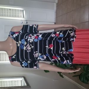 Xs Cold shoulder floral and stripe pattern flowy tee